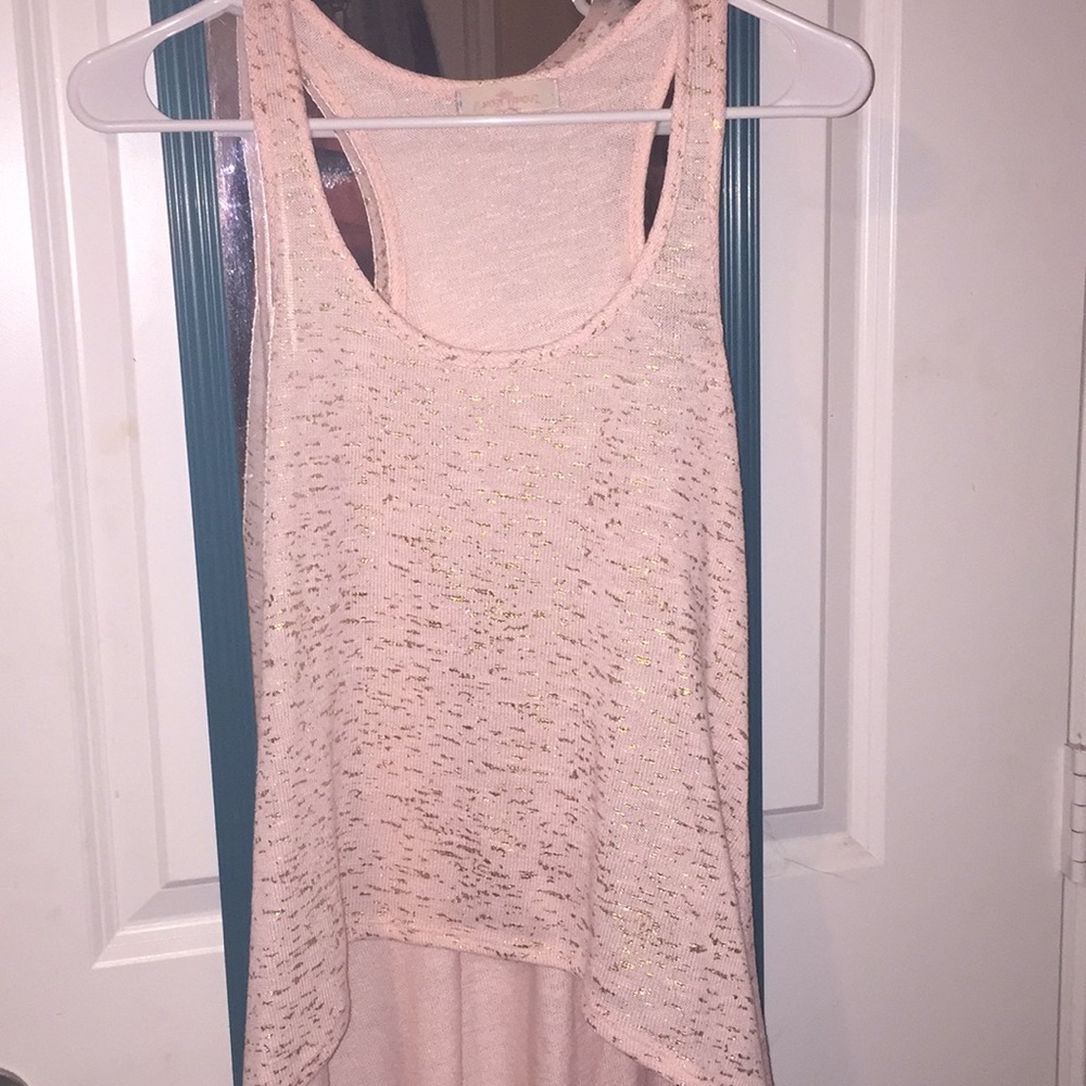 Cute tank top perfect for the summer!